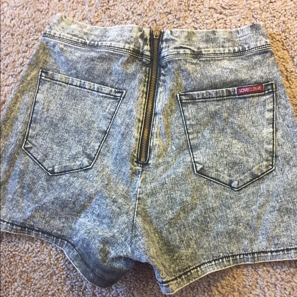 Love culture high waisted shorts
